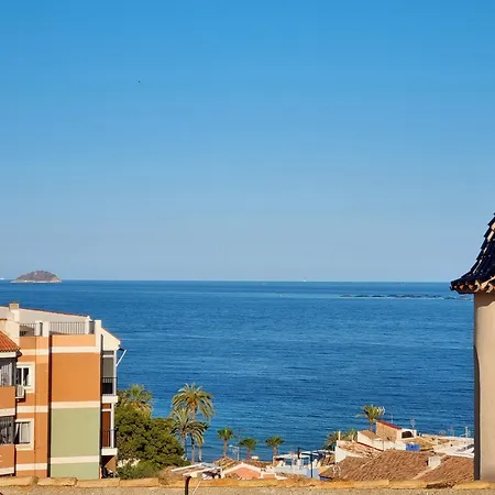 Plaza Iglesia Happyvila * 빌라조요사