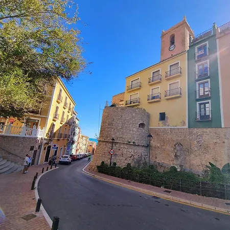 Plaza Iglesia Happyvila *